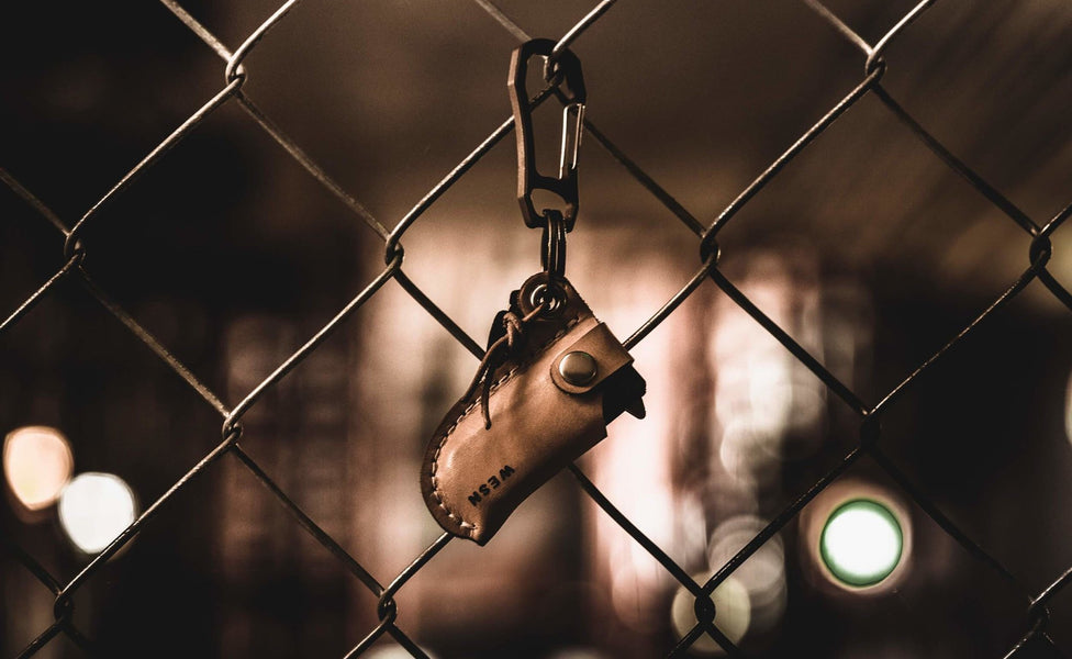 Blades in the City: Finding the Right Pocket Carry for Urban Survival | WESN