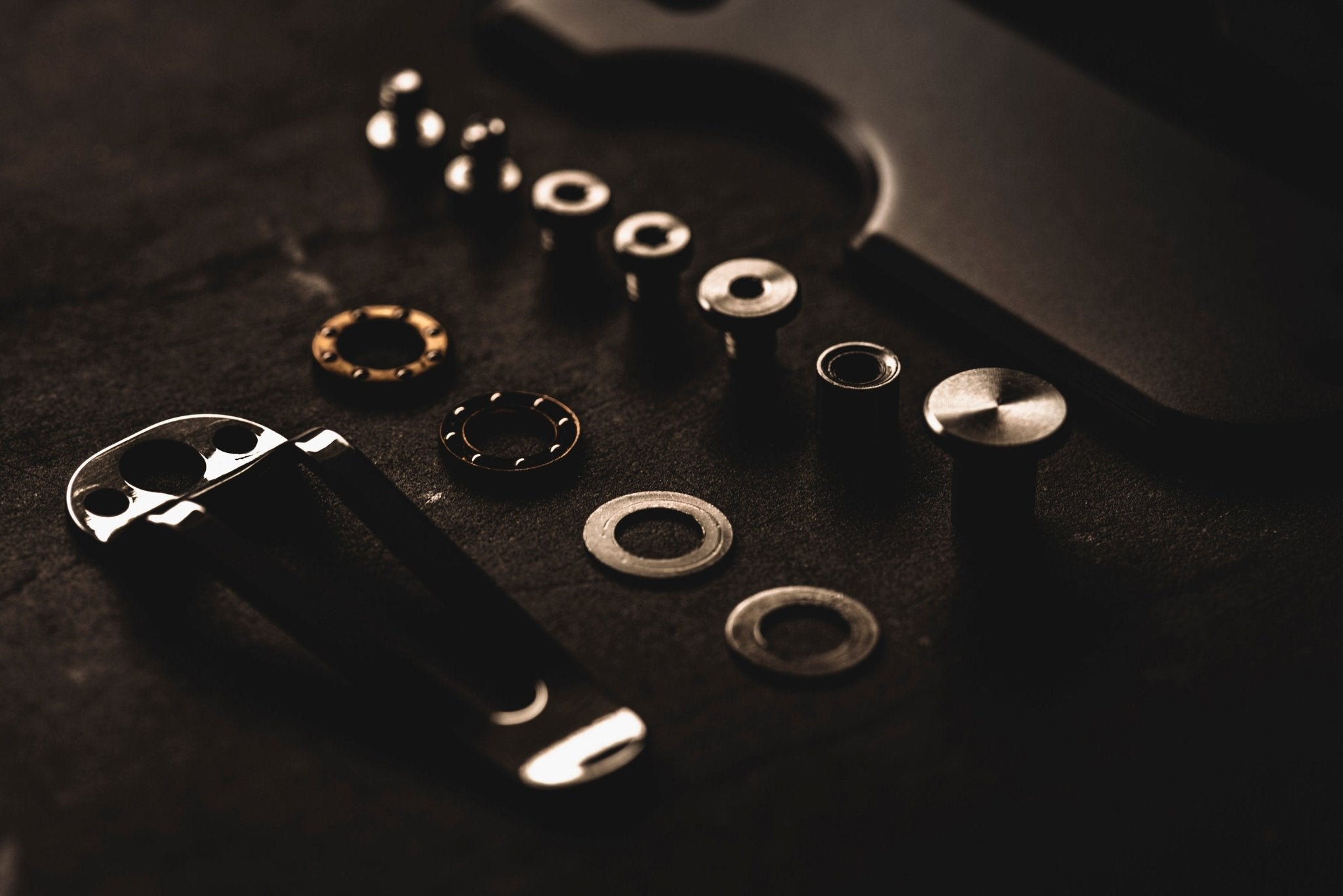 How old is the pocket knife? - WESN