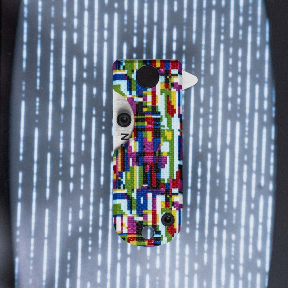 The Pixelated Microblade