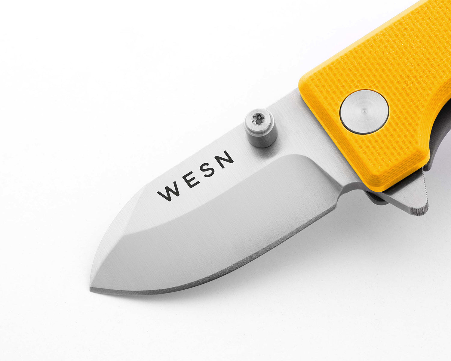 Microblade Knife How to Close a Supreme Wesn Microblade Knife: Expert Tips